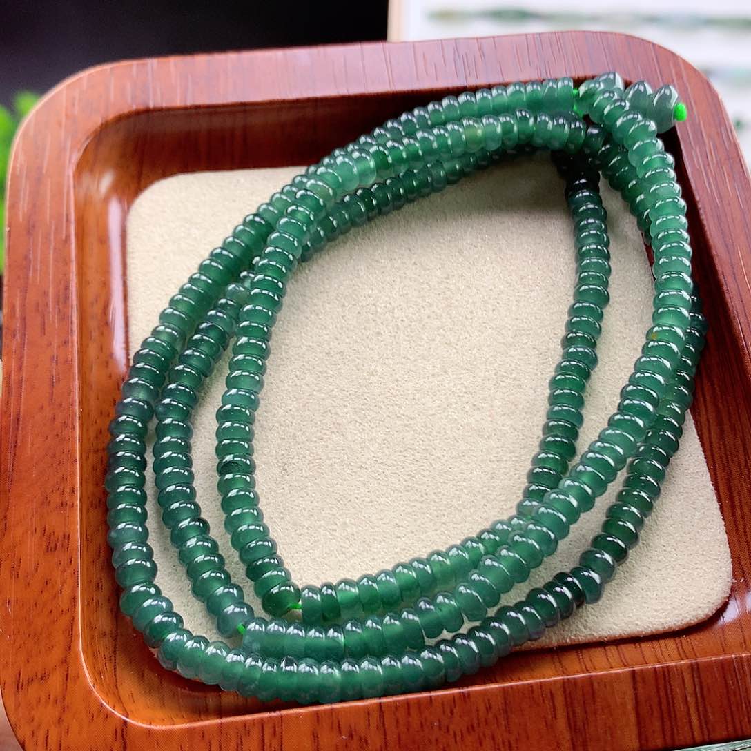 翡翠未镶嵌颈饰项链