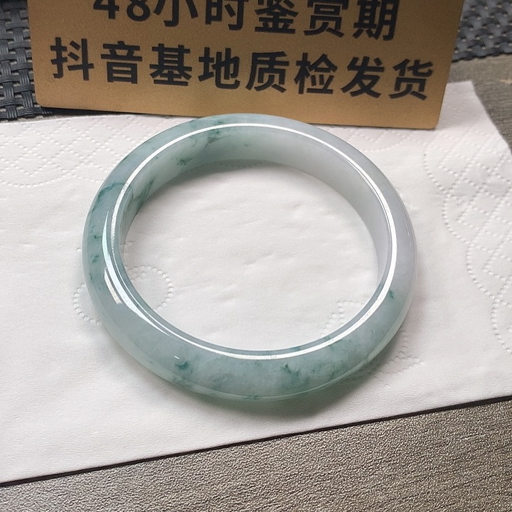 颈饰未镶嵌翡翠55.6圈