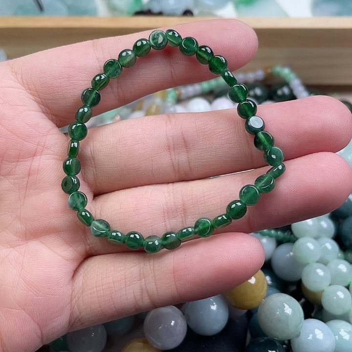 翡翠未镶嵌颈饰88