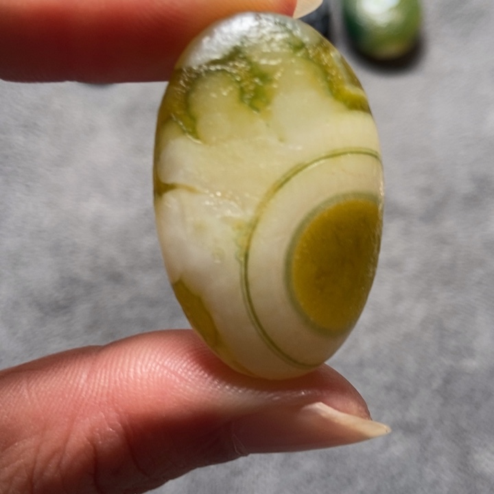 玛瑙/玉髓未镶嵌珠宝奇石