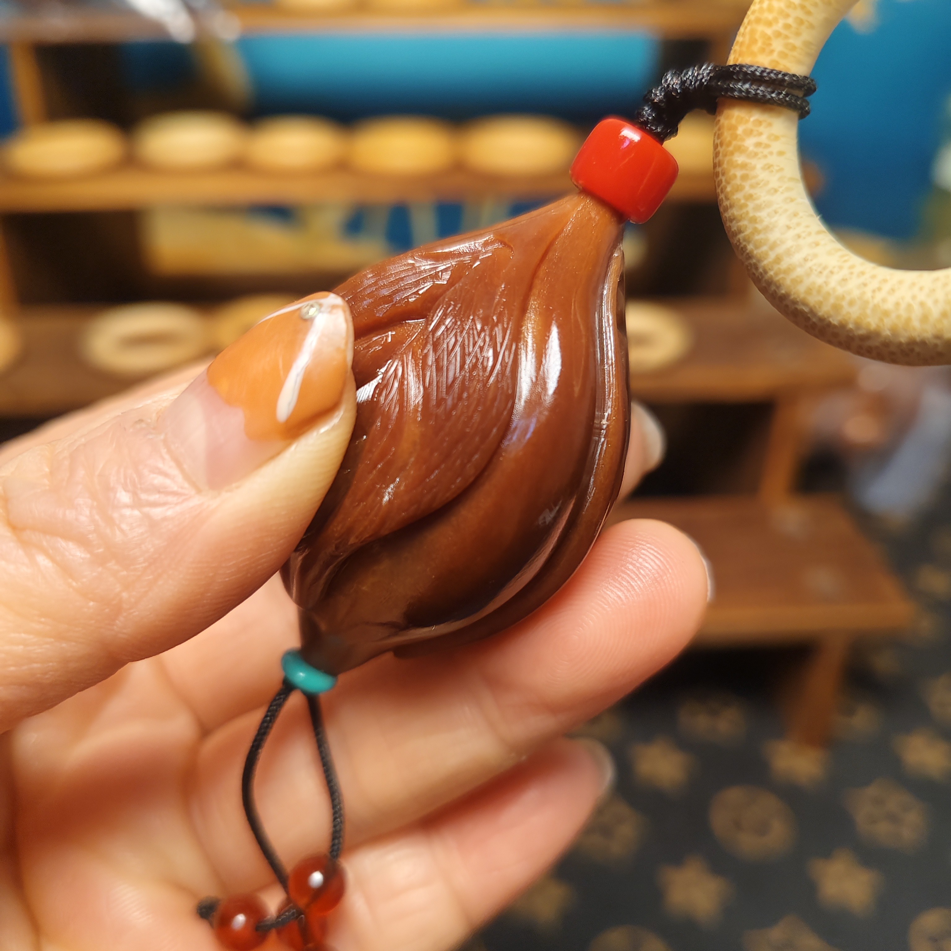 橄榄核雕刻三面三面生命源