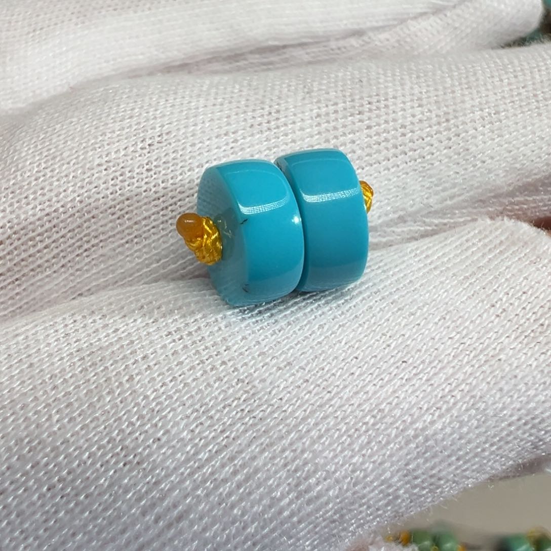 绿松石配饰未镶嵌