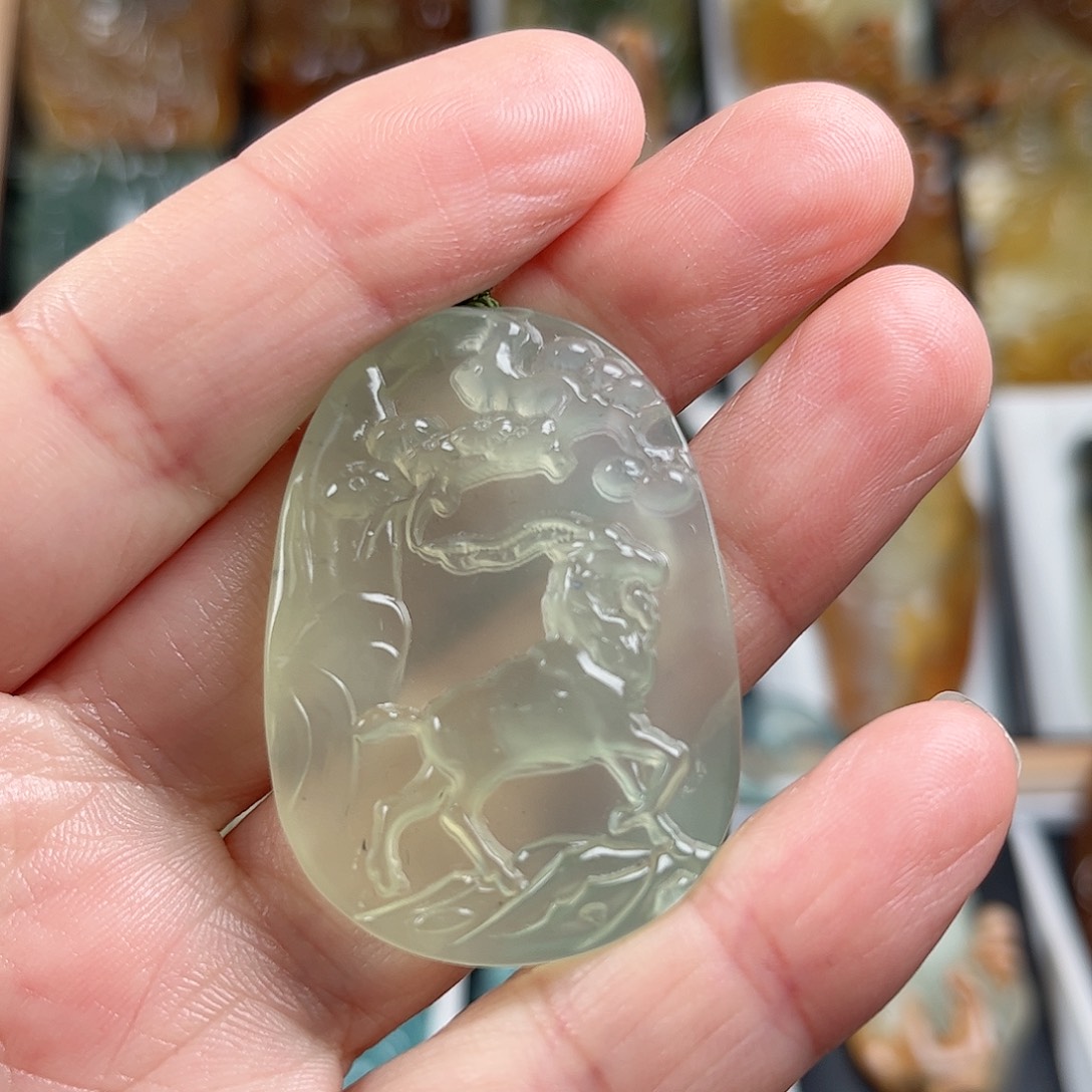 岫岩河磨玉（透闪石质玉）未镶嵌颈饰