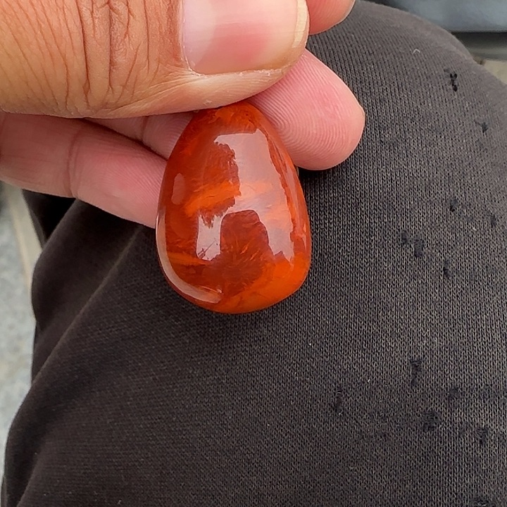 南红玛瑙颈饰未镶嵌