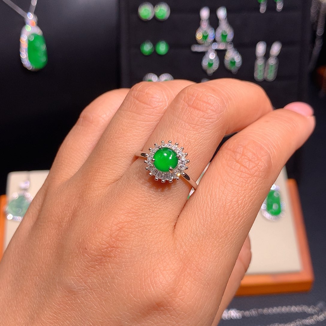 翡翠银S925镶嵌戒指多样性