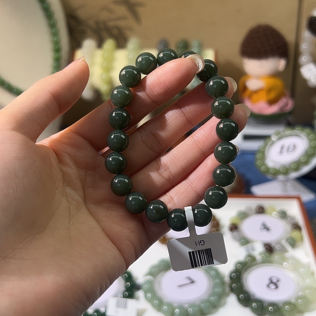 和田玉未镶嵌手串