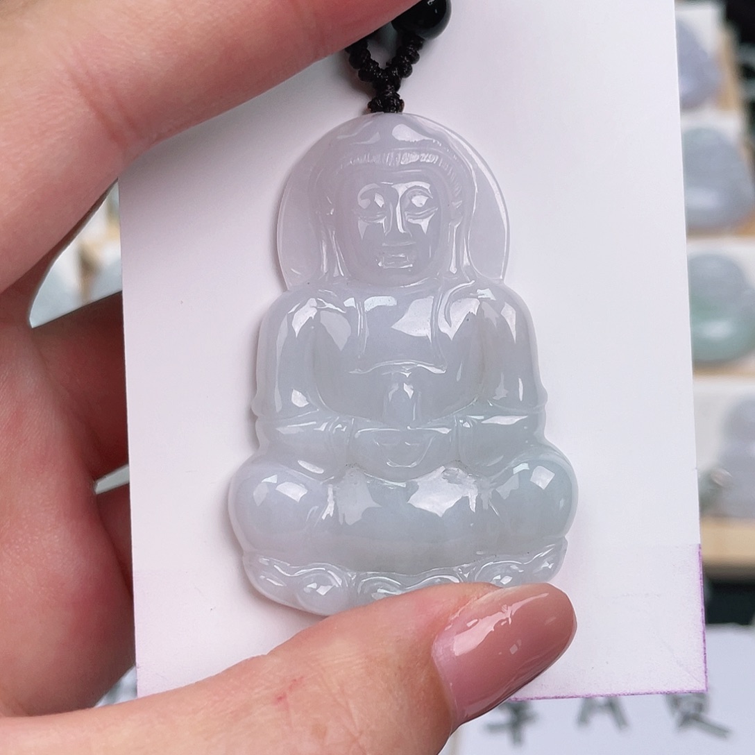 翡翠未镶嵌颈饰观音