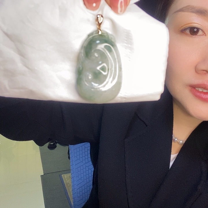 翡翠颈饰18K金镶嵌万***吊坠