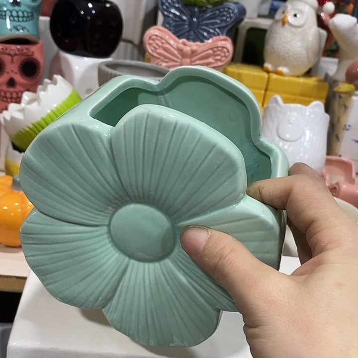 陶瓷花盆有孔 瑕疵介意勿拍 