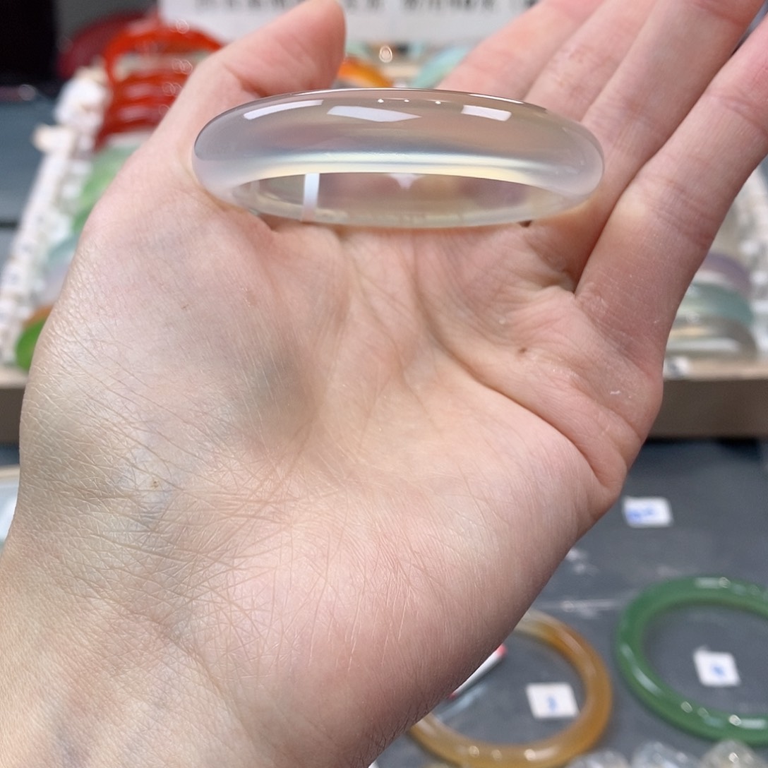 玛瑙/玉髓手镯未镶嵌神*