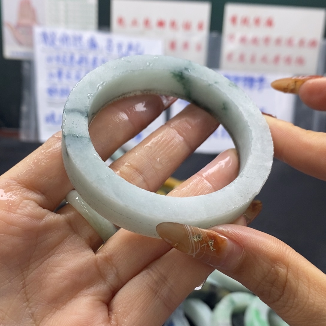 【闪购商品】定制翡翠手镯未镶嵌52/53