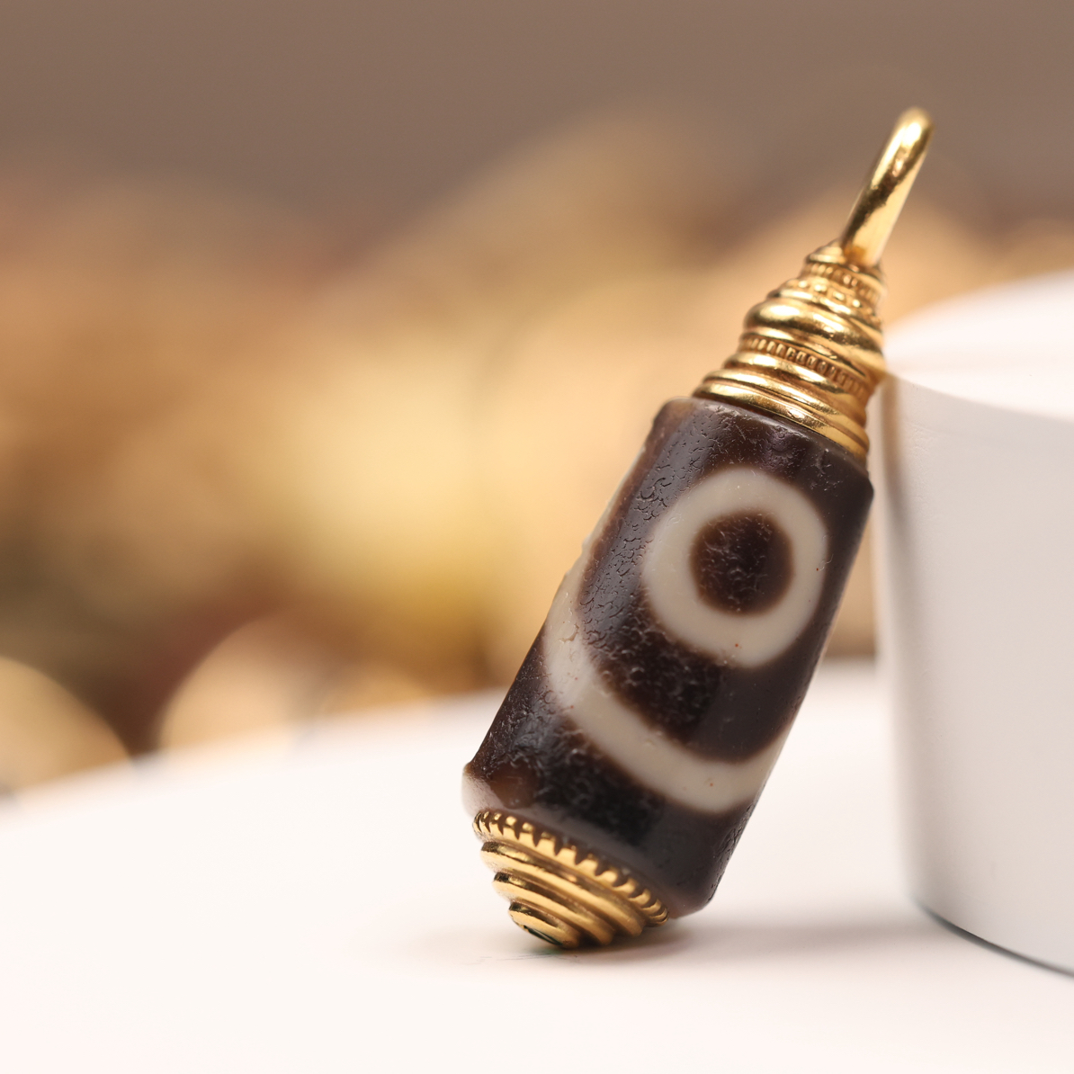 纯纯断珠雕刻.象鼻财财.吊坠.18k金镶嵌.