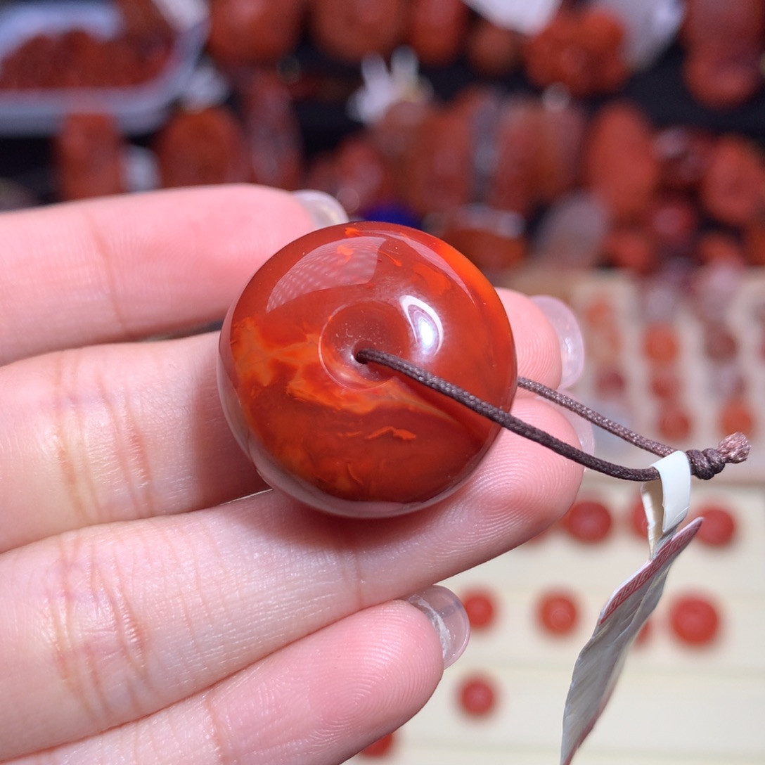 魔***子南红玛瑙未镶嵌珠宝半成品平安扣