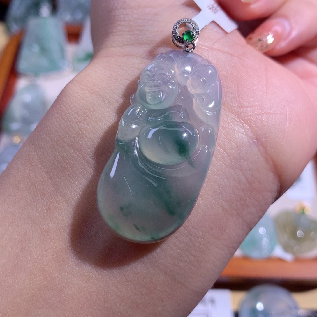 翡翠颈饰18K金镶嵌冰飘花佛公