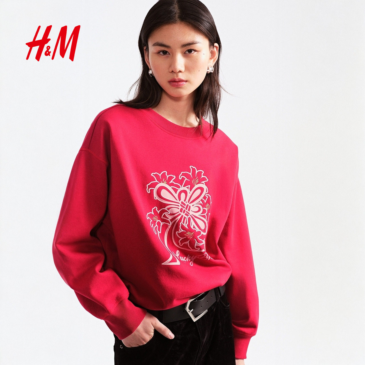 HM新年2026春季新款女装图案卫衣流光风1322633