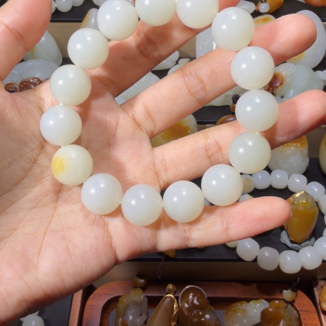 明***风和田玉未镶嵌手链