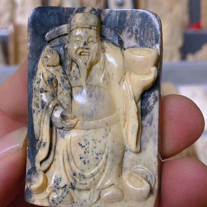 天然猛犸牙雕刻残次品
