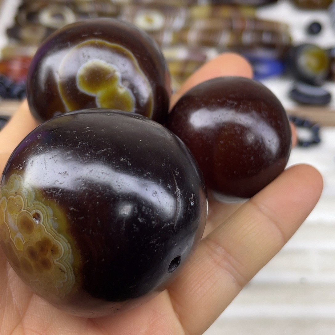 陈***风玛瑙/玉髓散珠缠丝玛瑙