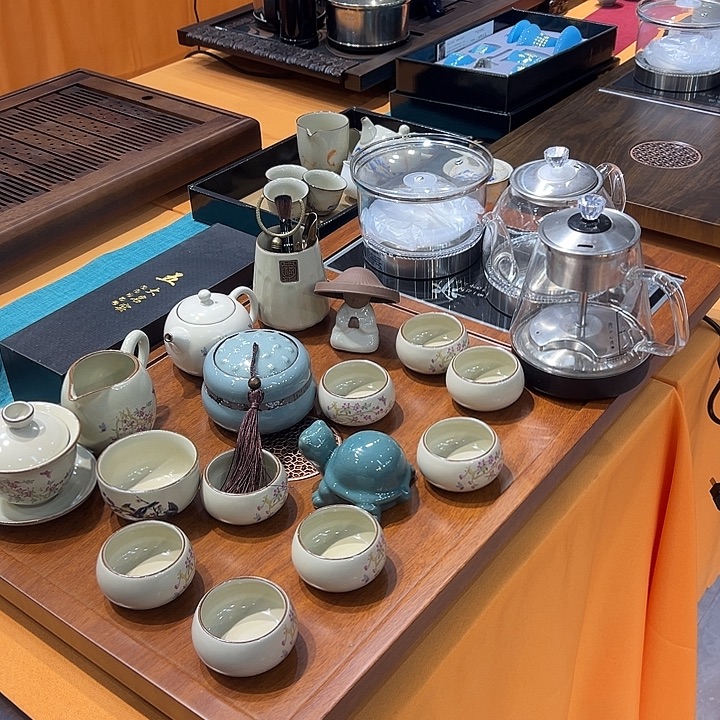 茶具等产品为主要原料的