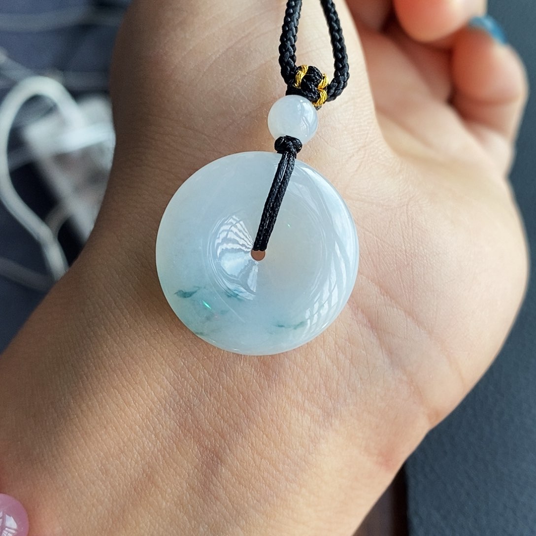 翡翠未镶嵌颈饰翡翠首饰