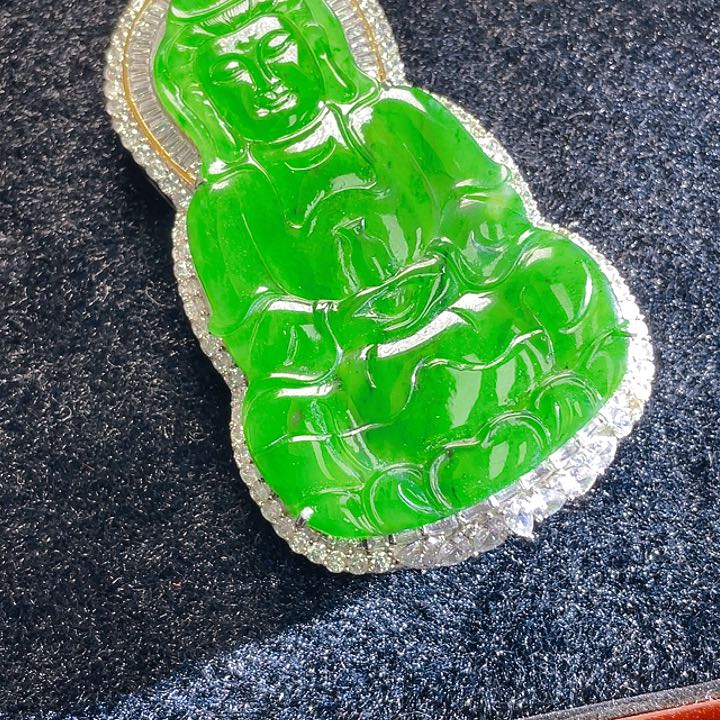 翡翠颈饰未镶嵌04，