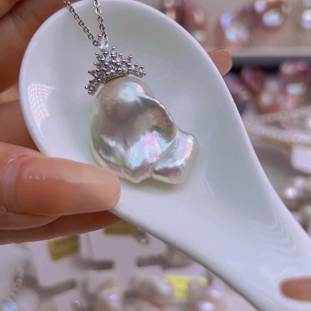 淡水珍珠吊坠(赠链)未镶嵌