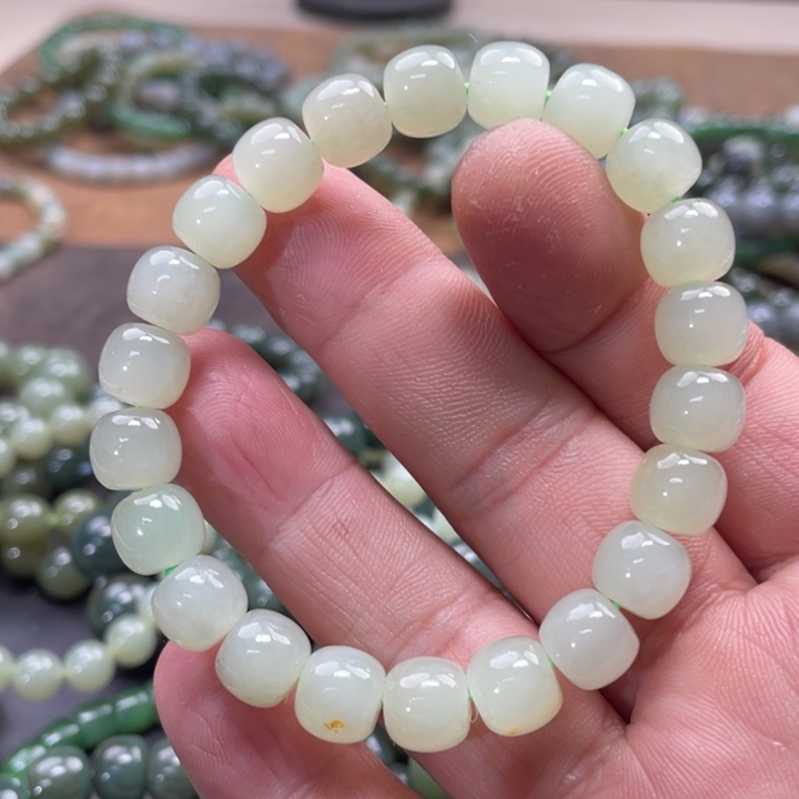 和田玉手链未镶嵌