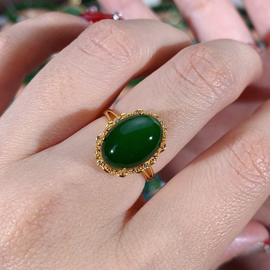 和田玉（碧玉）珠宝首饰18K金镶嵌