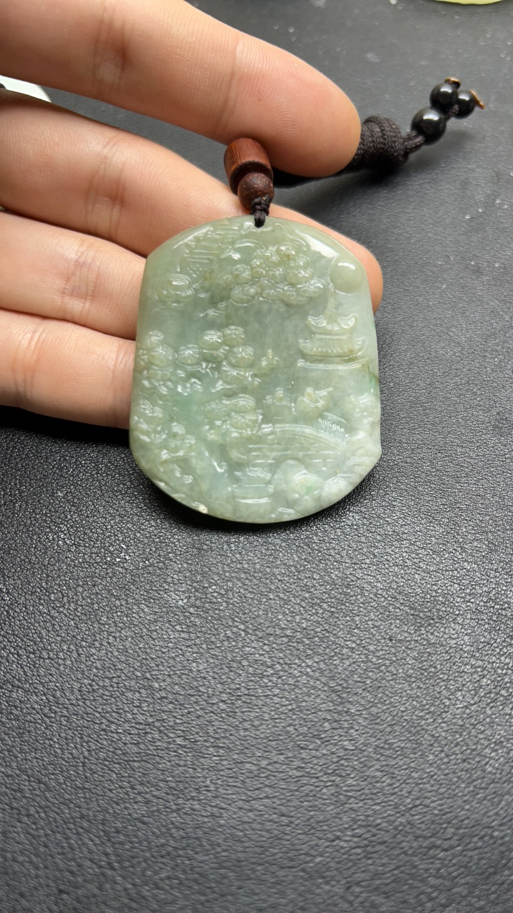 天然缅甸翡翠a货，截图发给客服