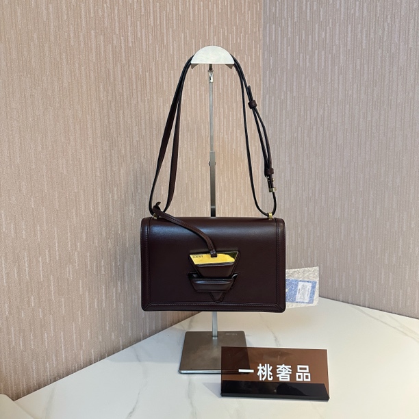 95新 LOEWE/罗意威 一桃/98新/罗意威 巴塞罗那中号单肩斜挎