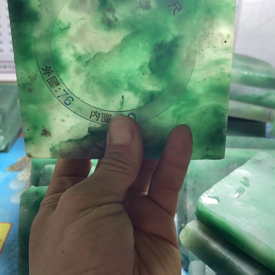 ￡***￡定制石英质玉（非洲翠）