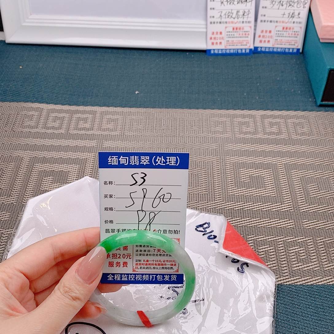 硅胶铁合金手镯以实物为准微包容s3