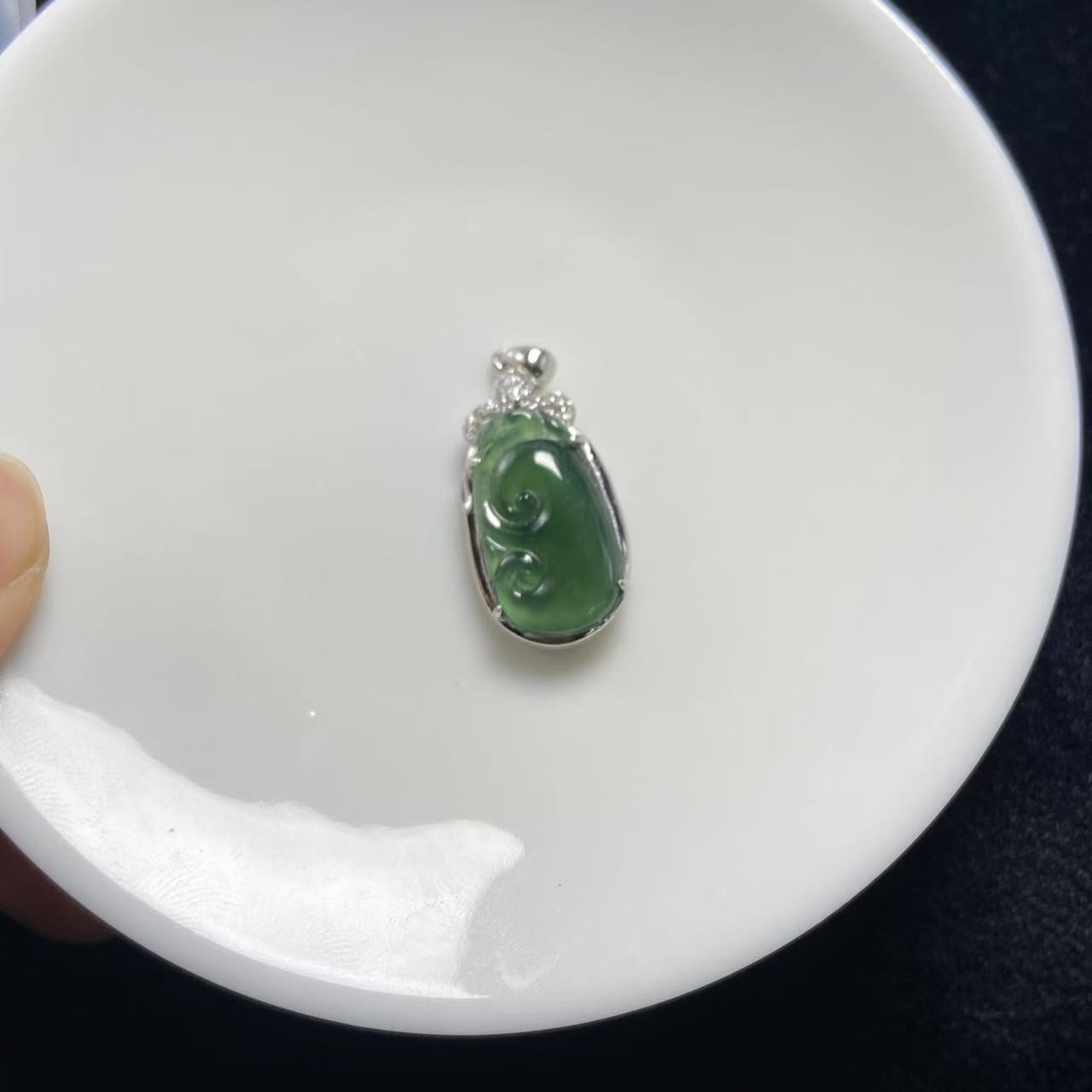 定制翡翠吊坠挂件105