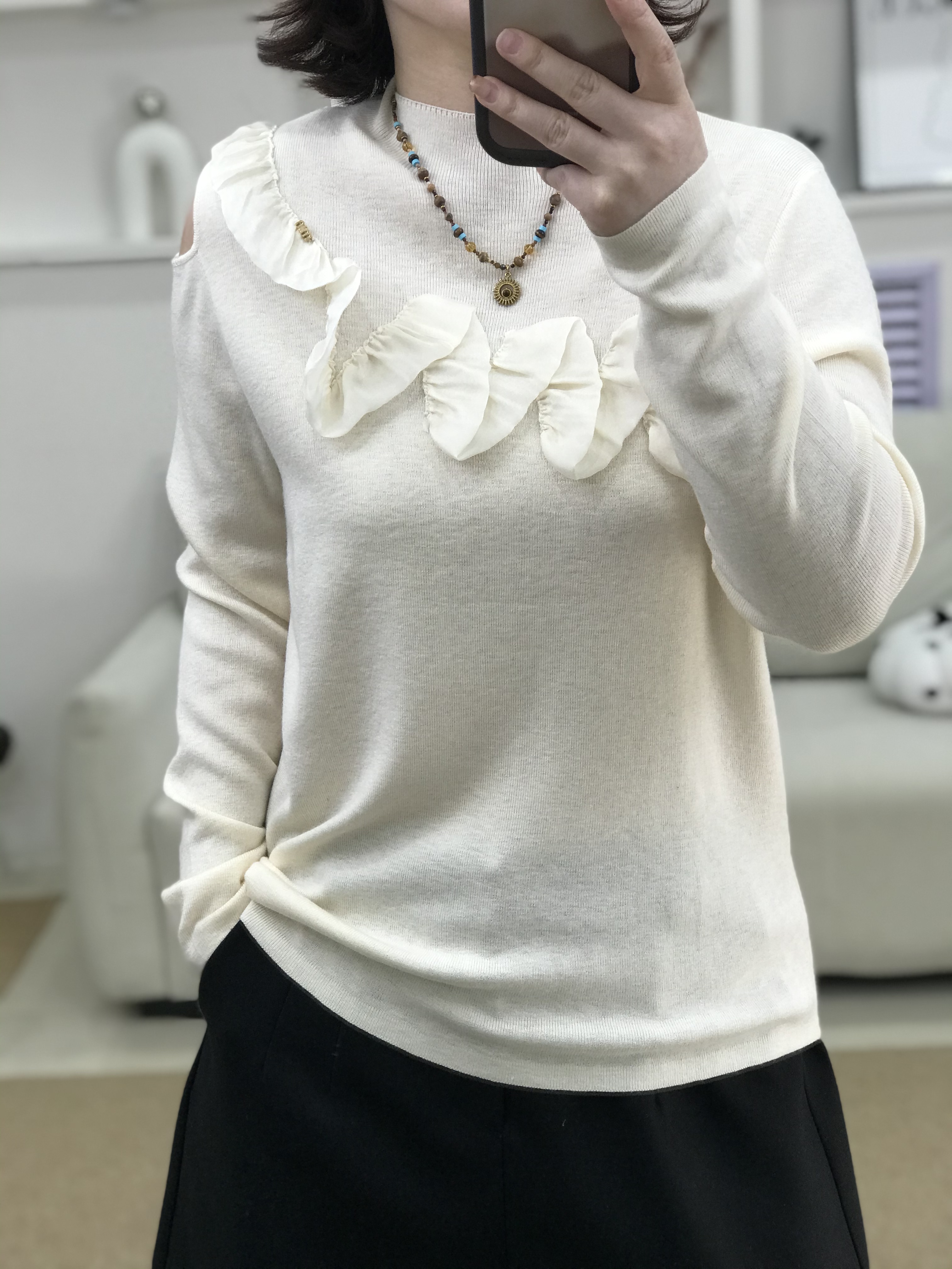 {莹莹推荐}1313冬季大码女装荷叶边弹力打底T恤小衫
