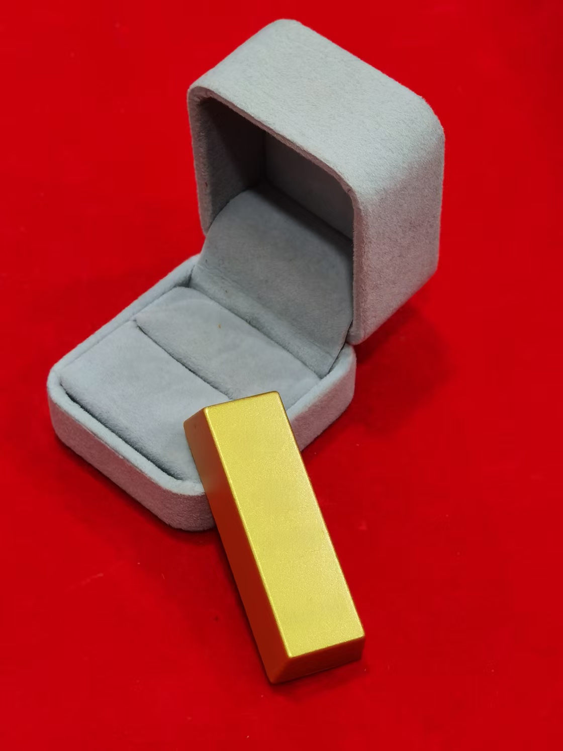 S236号网红时尚潮流新款摆件经典百搭户外搭配饰品情人节生日礼物