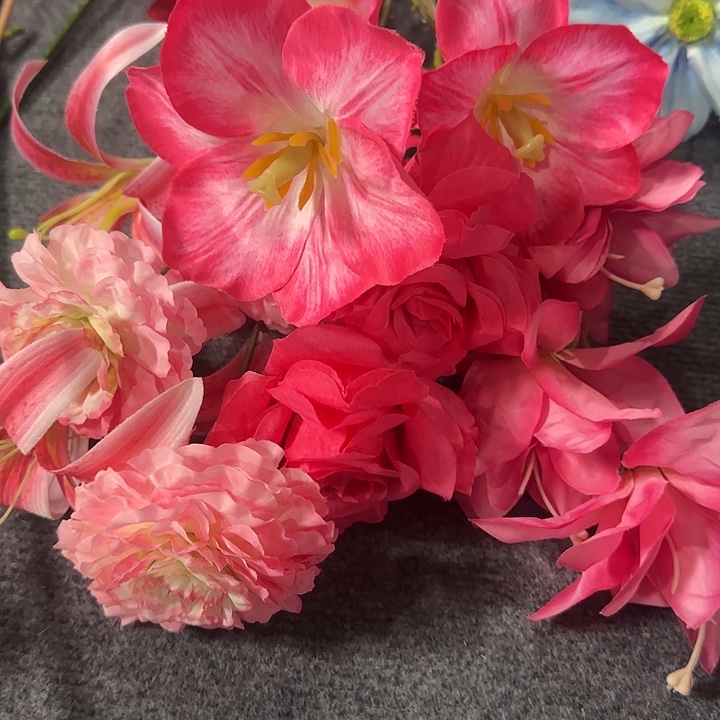 50支玫红色仿真花