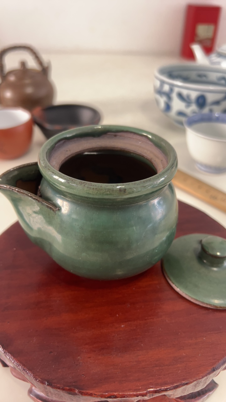 回流宝瓶一只陶制