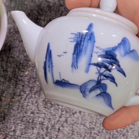 景德镇高温瓷茶壶月**时