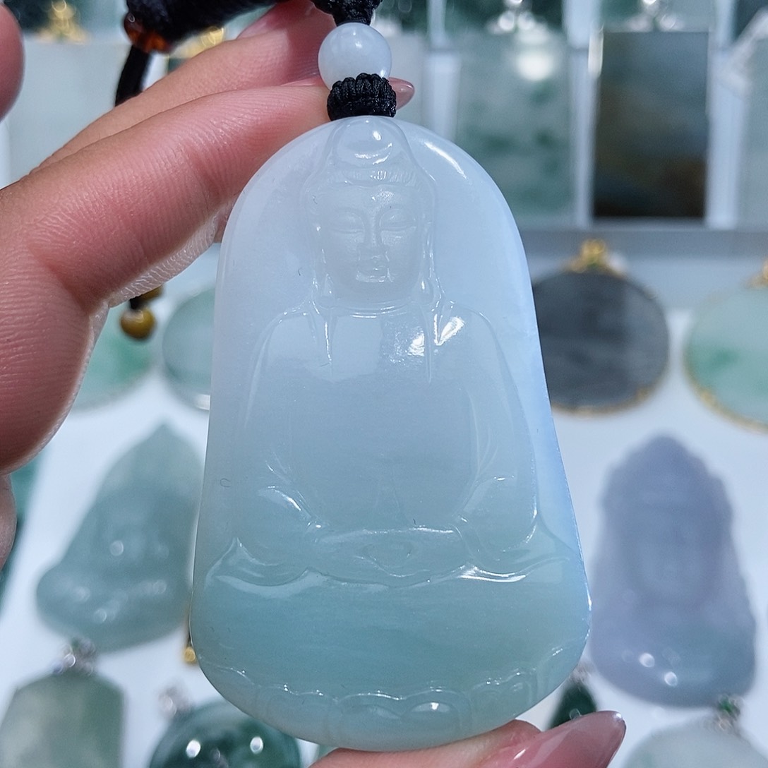 翡翠颈饰未镶嵌缅甸