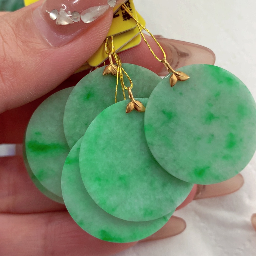 翡翠18K金镶嵌吊坠(不含链)多样性发货