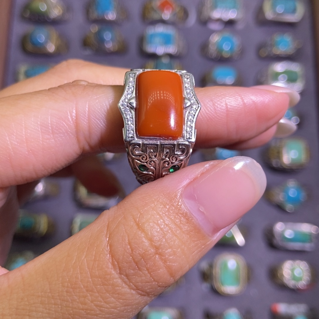 国***庄南红玛瑙银S925镶嵌戒指