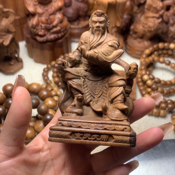 檀香木其他老山檀香手把件瑕疵