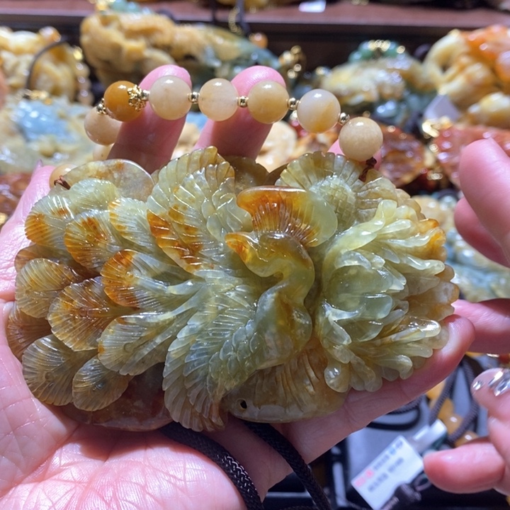 岫玉未镶嵌毛衣链