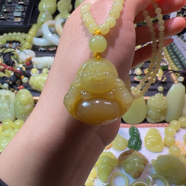 和田玉（黄玉）颈饰未镶嵌