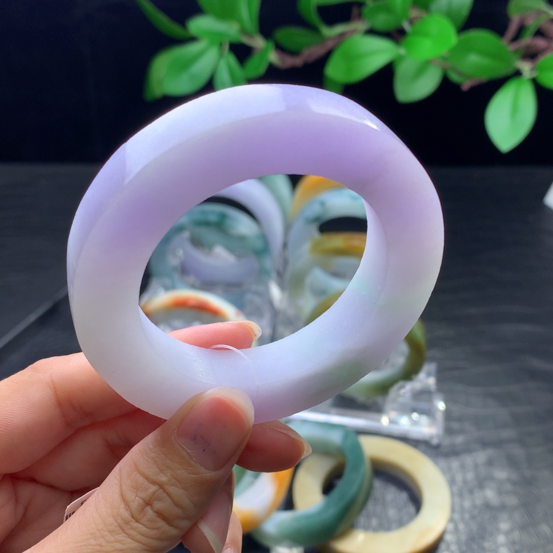 定制翡翠未镶嵌手镯