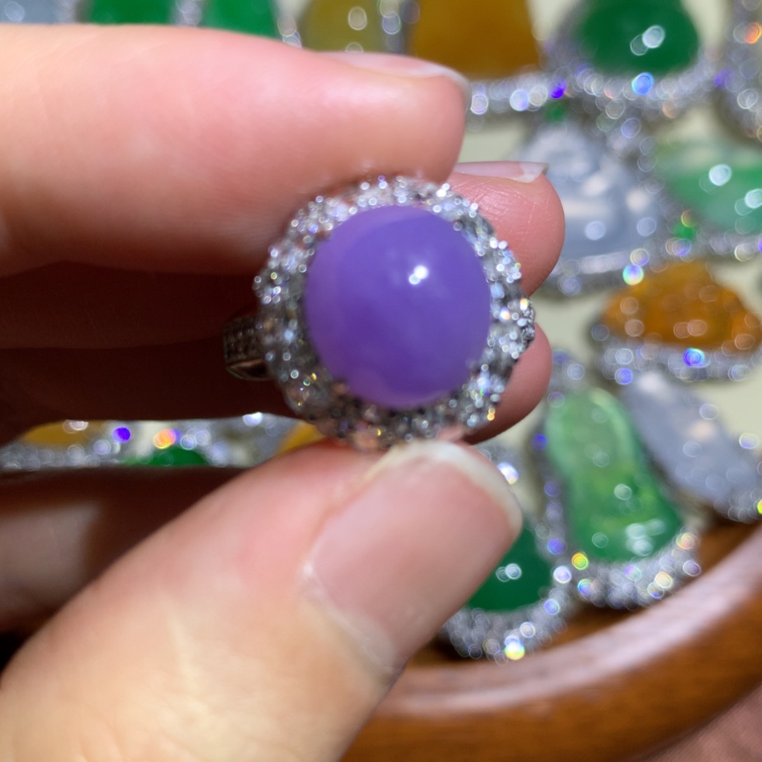 翡翠戒指18K金镶嵌南**梦戒指