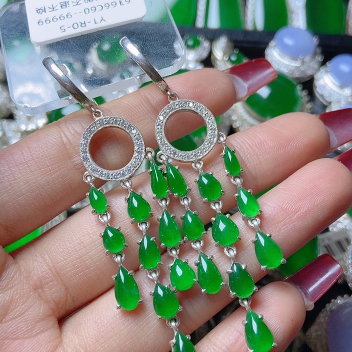 翡翠颈饰银S925镶嵌         