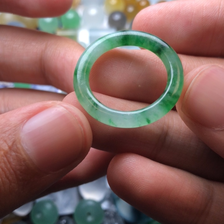 未镶嵌定制翡翠挂件