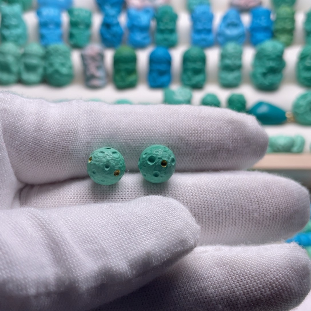 *****8.8陨石圆珠绿色2颗