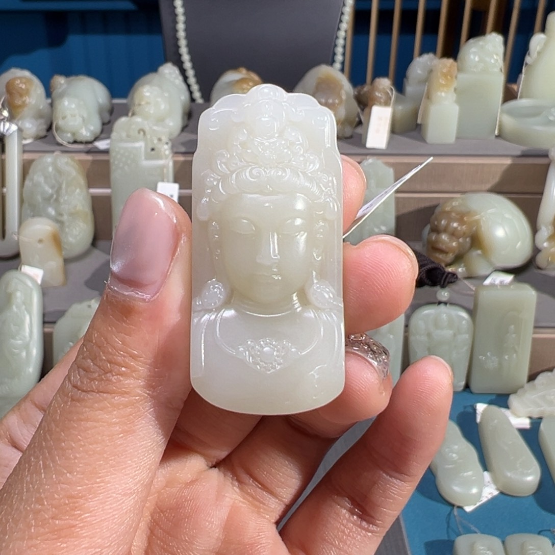 和田玉（糖玉）未镶嵌颈饰